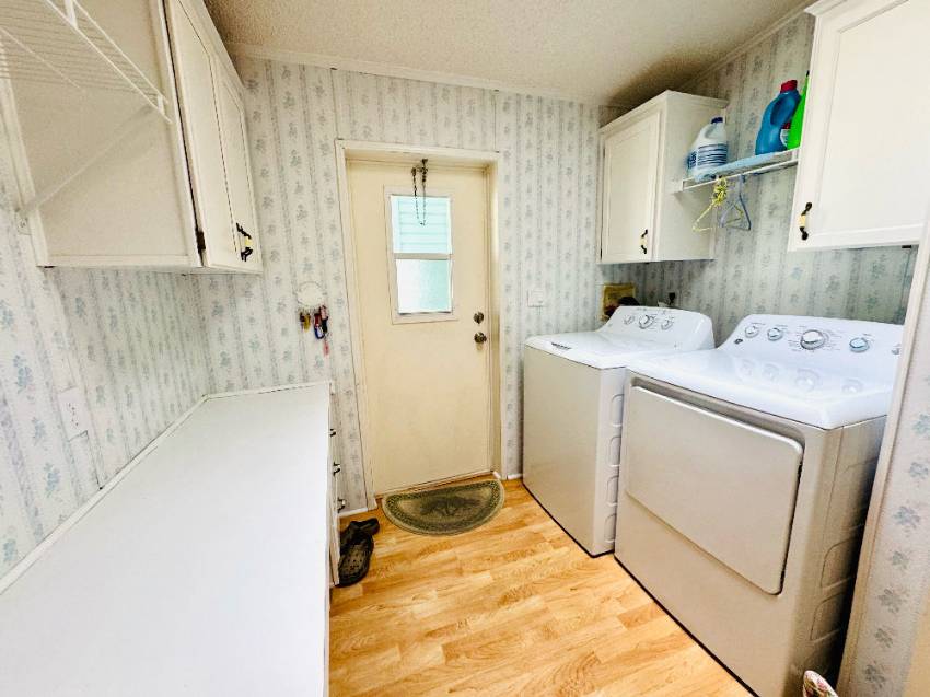 4564 Dublin Place a Lakeland, FL Mobile or Manufactured Home for Sale